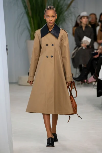 Look 33